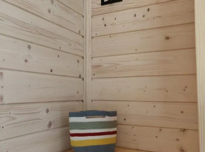 Kujanki - Z Widokiem Na Jezioro Zakrzewo (Zlotow)