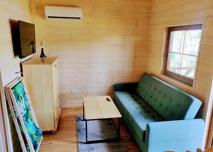 Kujanki - Z Widokiem Na Jezioro Zakrzewo (Zlotow)